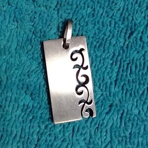 Elegant Stainless Steel Swirl Silver Pendant with Intricate Design double sided